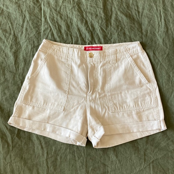 Tan & white striped shorts, fits like a 6 - Picture 1 of 8